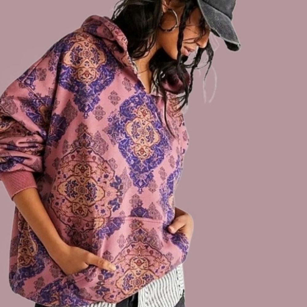 Veveret Washed Paisley Printed Hoodie - Overside